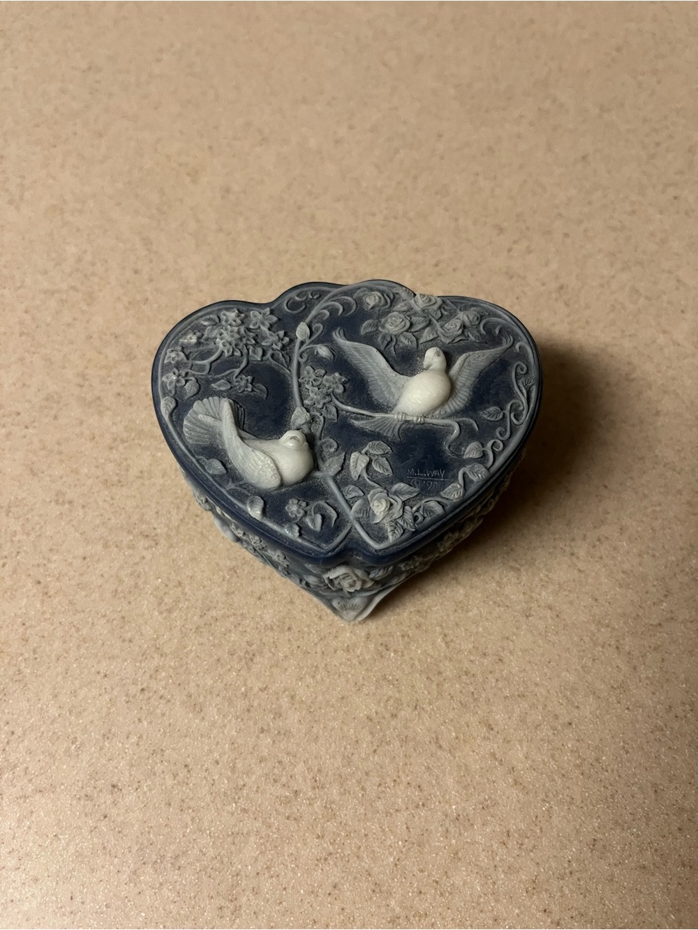 vintage heart shaped trinket box - Genuine Incolay Stone in the USA